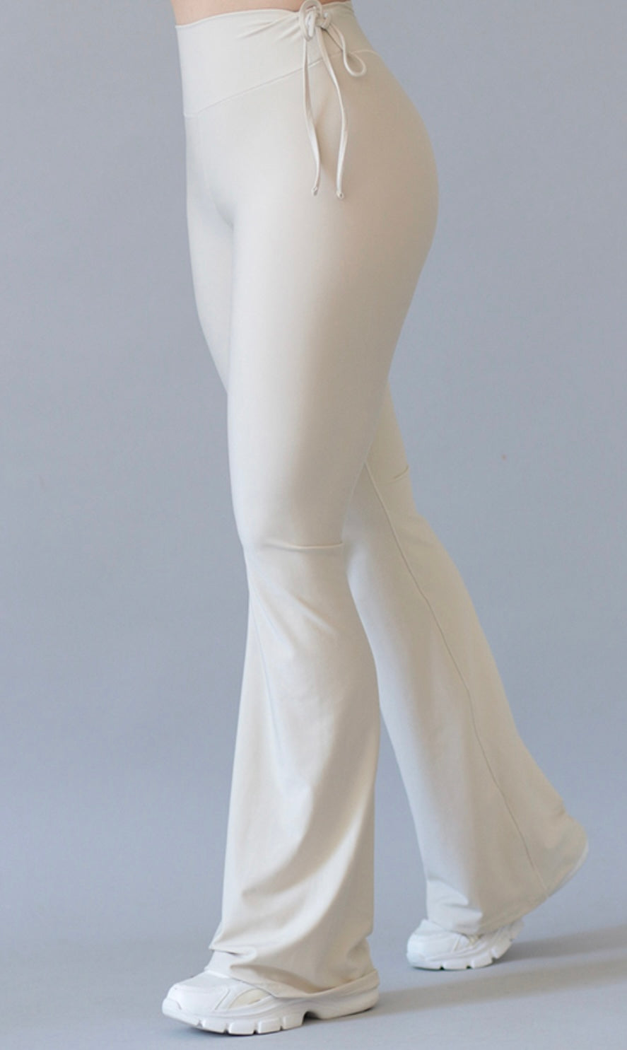 Pearl Bow Flare