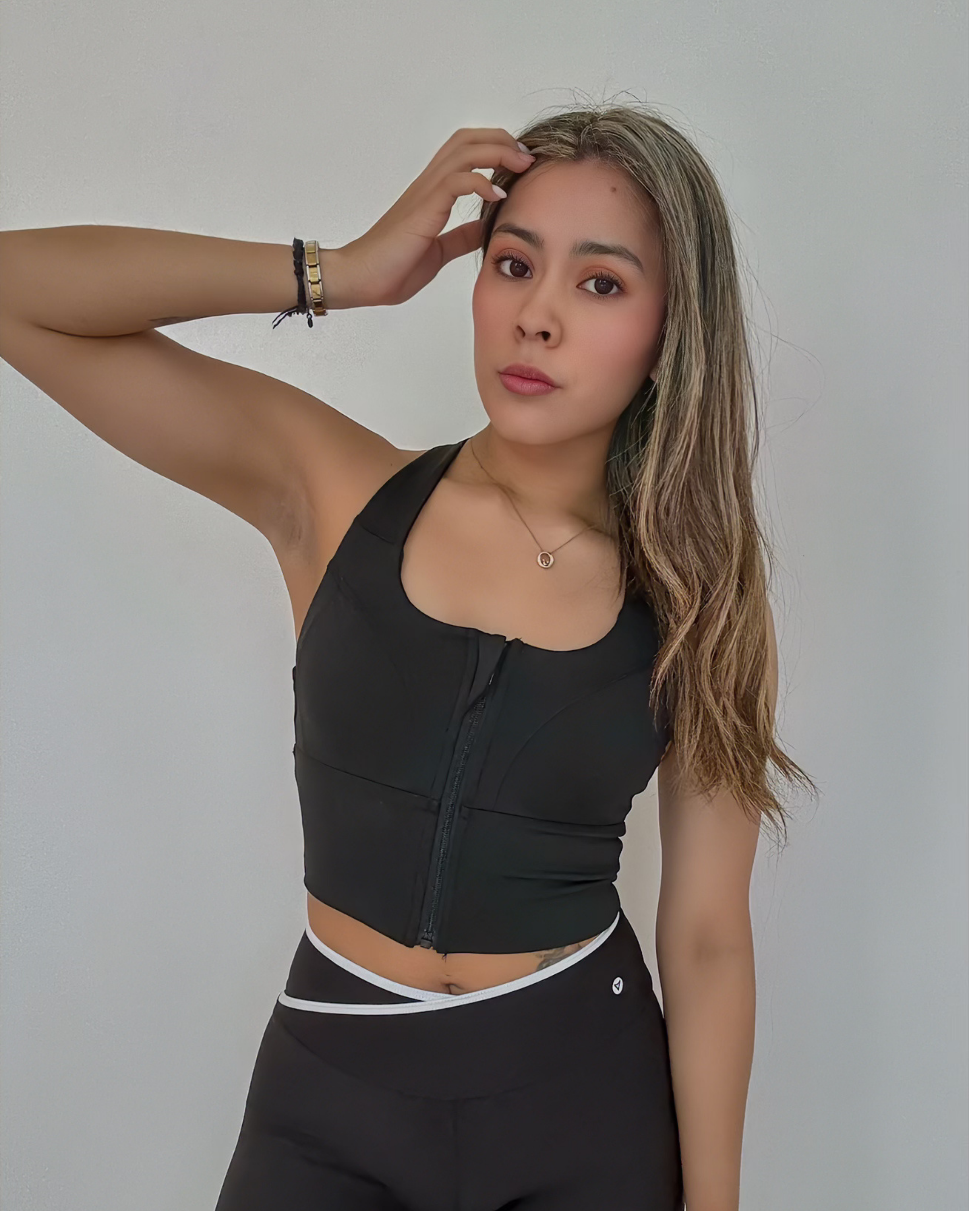 Black Mila Zip